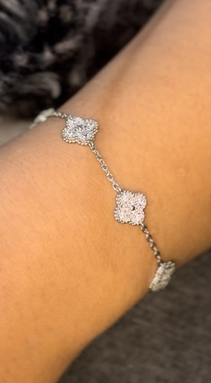 Crystal clover Bracelets