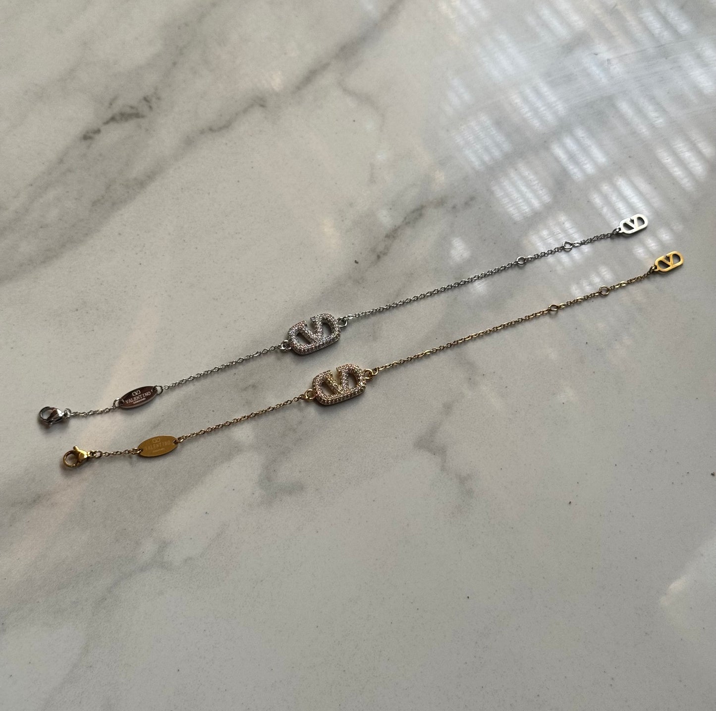 VLOGO bracelet