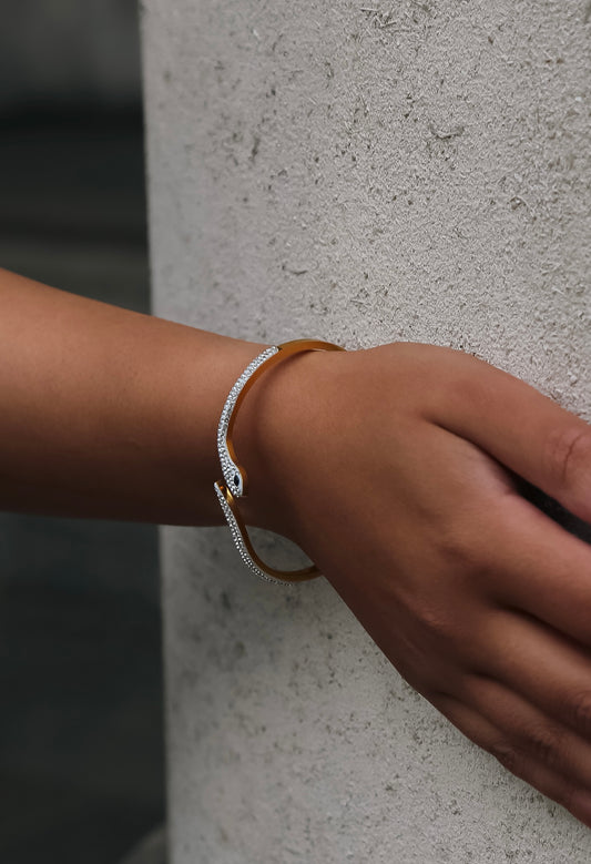 Snake cuff Bangle gold