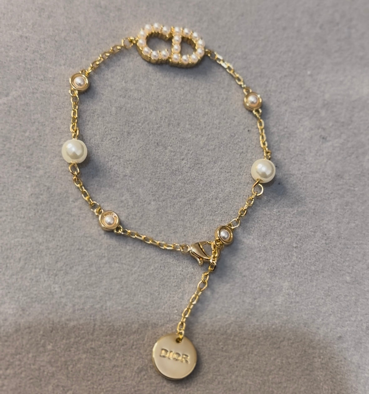 Gold Pearl bracelet